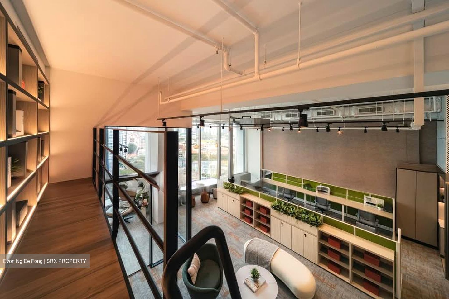 Arc 380 (D8), Office #568680111